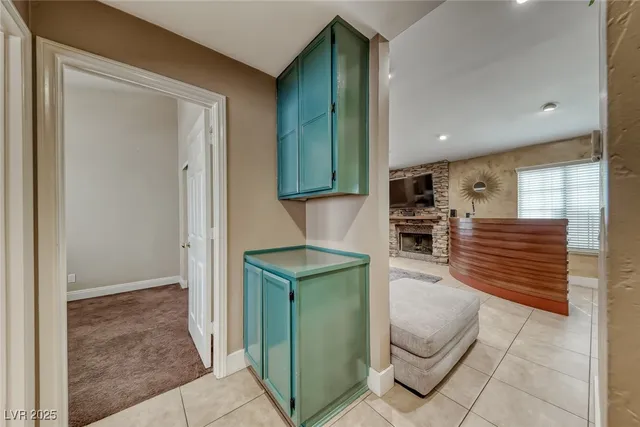 $2,500 | 9832 Cactus View Avenue, Las Vegas, NV 89117