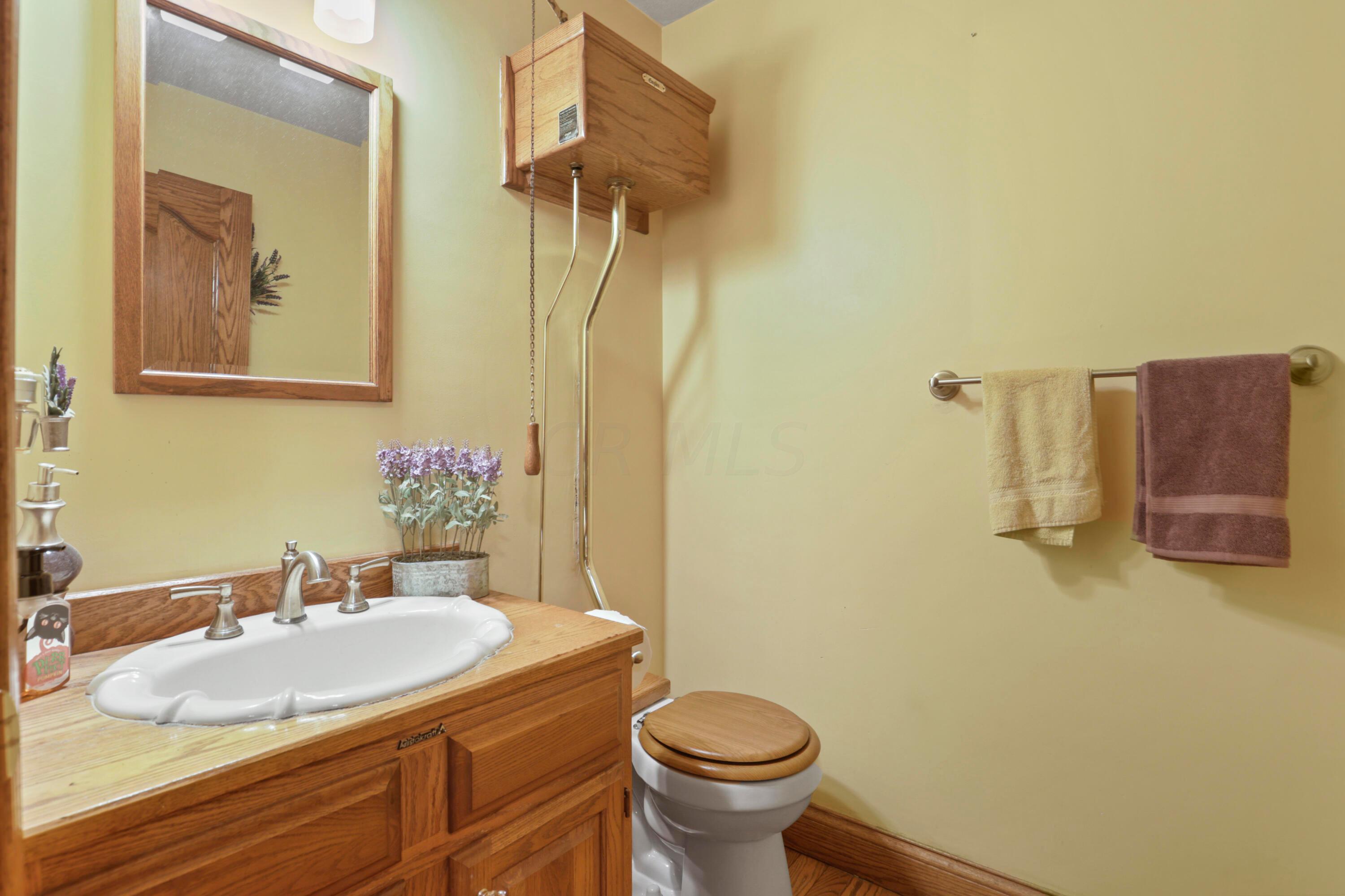 7610 Beecher Road Southwest Pataskala, OH 43062 - Photo 14 of 53 1st Flr Half Bath