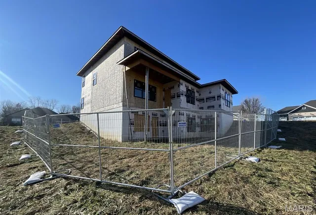 $99,900 | 719 Seagate Drive, O'Fallon, IL 62269