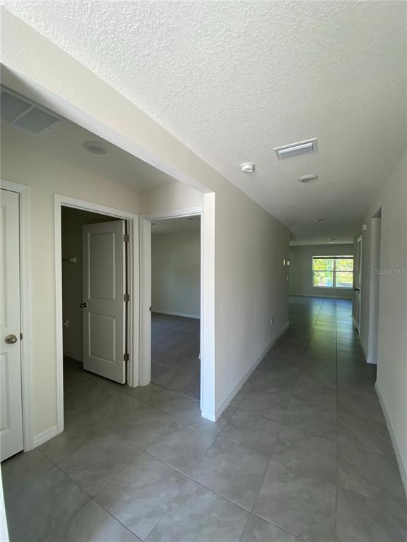 492 Hickory Course Loop Ocala, FL 34472 - Photo 2 of 28