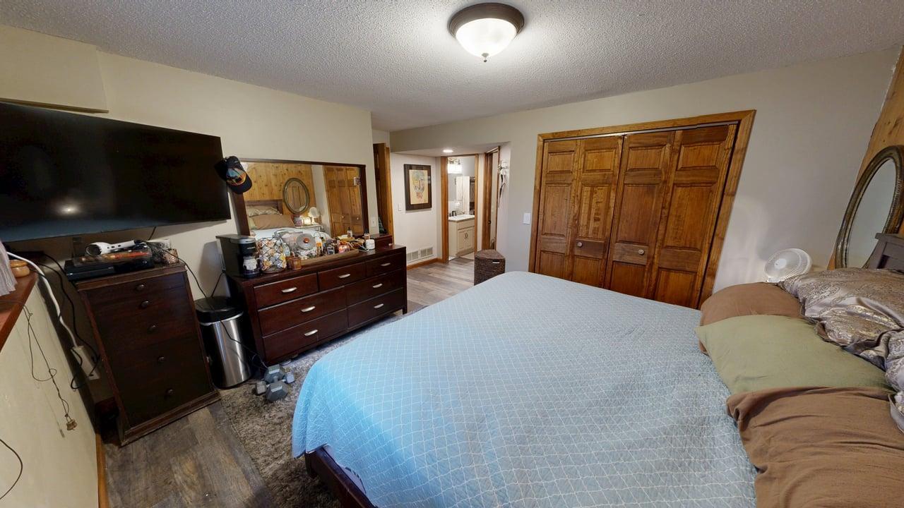 3091 77th Avenue Northeast Willmar, MN 56201 - Photo 13 of 48