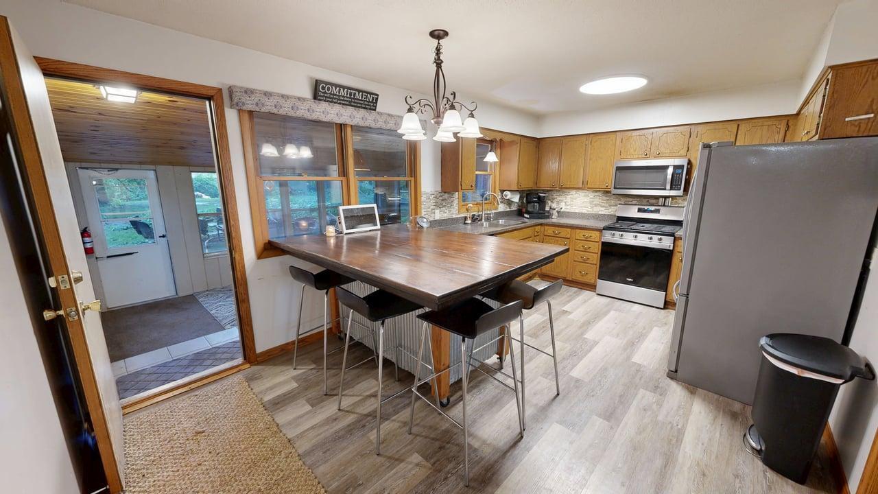 3091 77th Avenue Northeast Willmar, MN 56201 - Photo 5 of 48