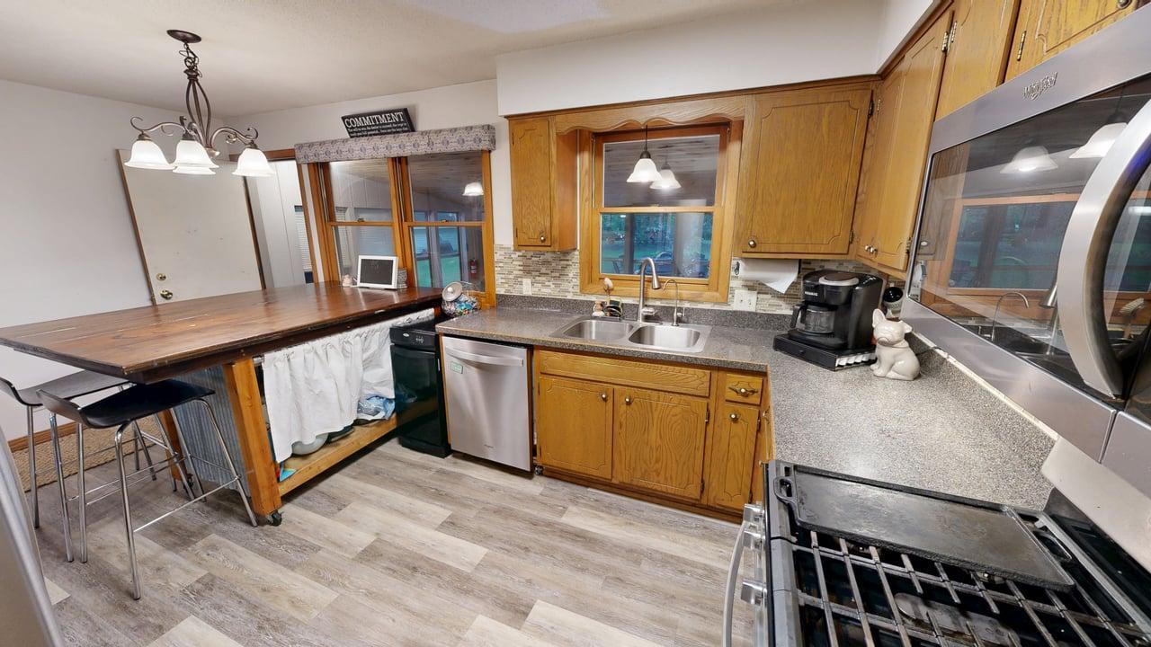 3091 77th Avenue Northeast Willmar, MN 56201 - Photo 7 of 48