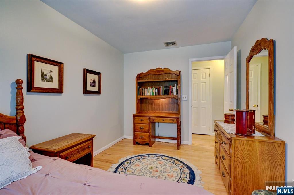 2 Pembroke Court Oak Ridge, NJ 07438 - Photo 24 of 28 Gallery Image 24