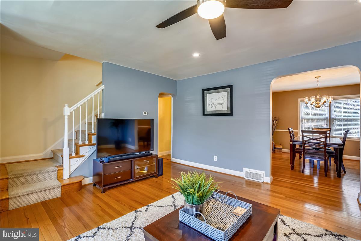 8241 Pleasant Plains Road Baltimore, MD 21286 - Photo 8 of 37 Gallery Image 8