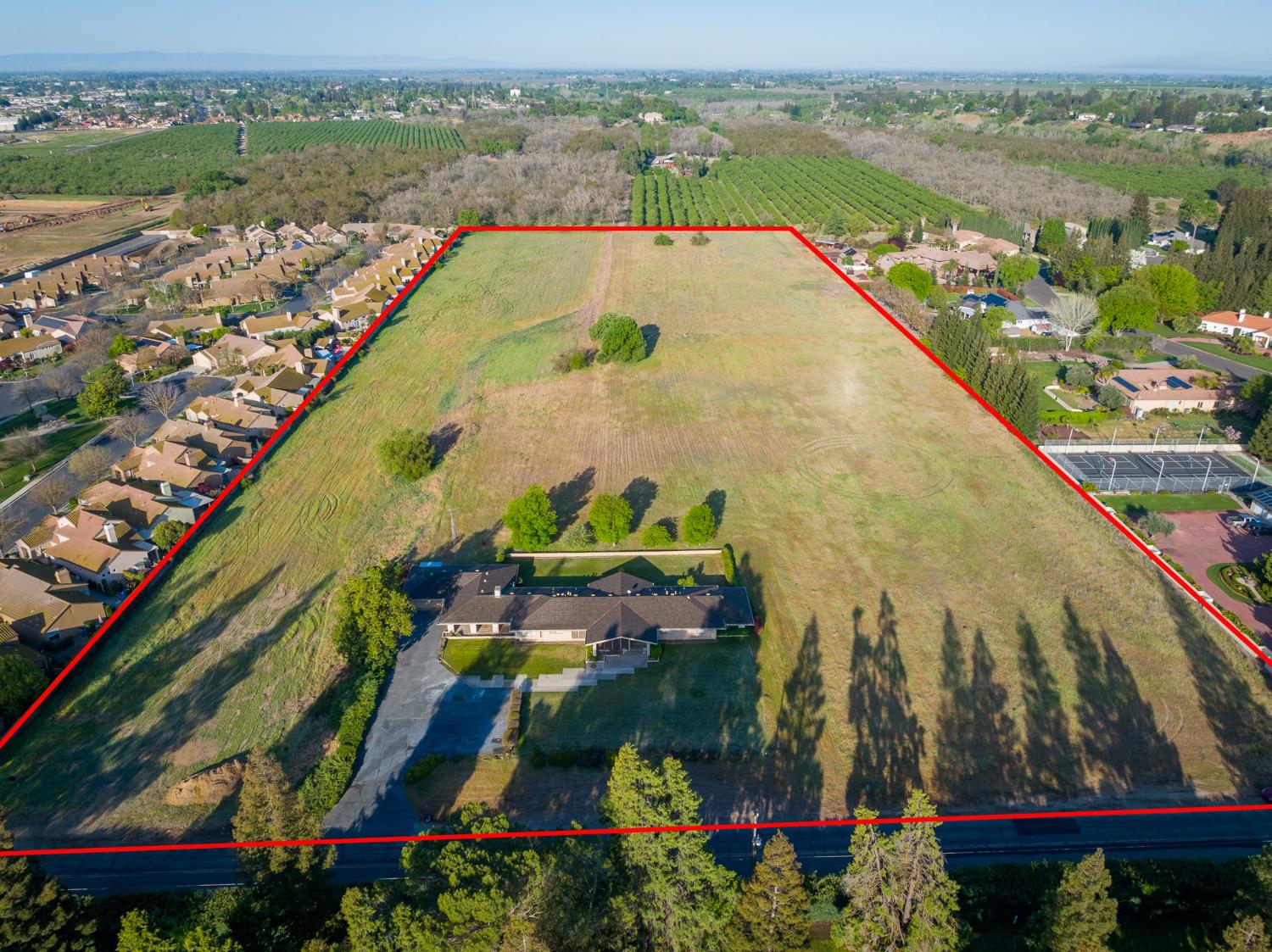 624 North Stearns Road Oakdale, CA 95361 - Photo 1 of 14