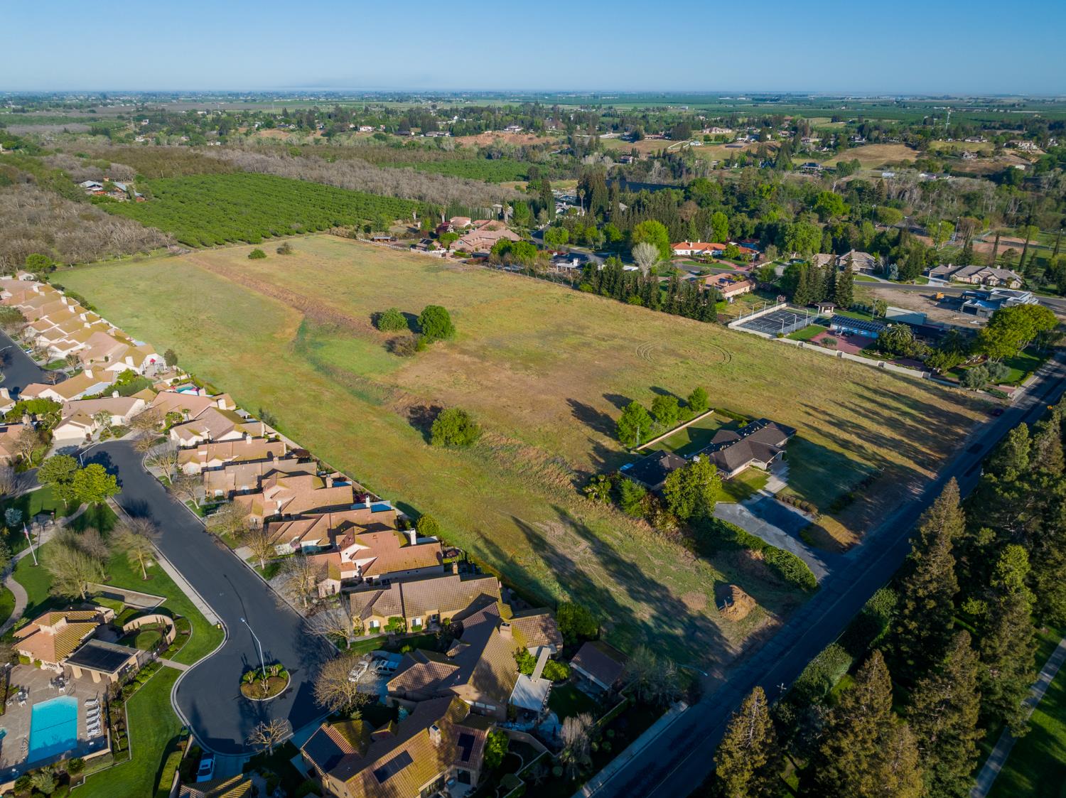 624 North Stearns Road Oakdale, CA 95361 - Photo 8 of 14 a view of a city