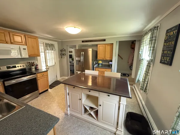 $334,999 | 651 Pomeroy Avenue, Meriden, CT 06450