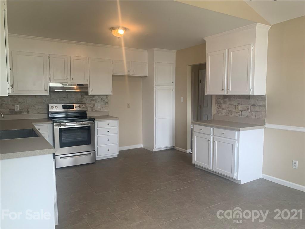 4227 Paint Shop Road Lincolnton, NC 28092 - Photo 3 of 46 Gallery Image 3