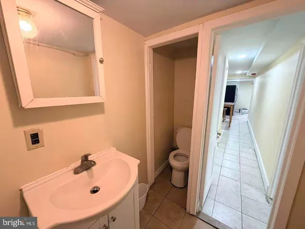 $1,200 | 7247 Charles Street, Philadelphia, PA 19135