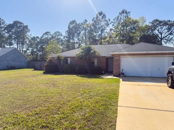 $2,200 | 2381 Hilton Drive, Navarre, FL 32566