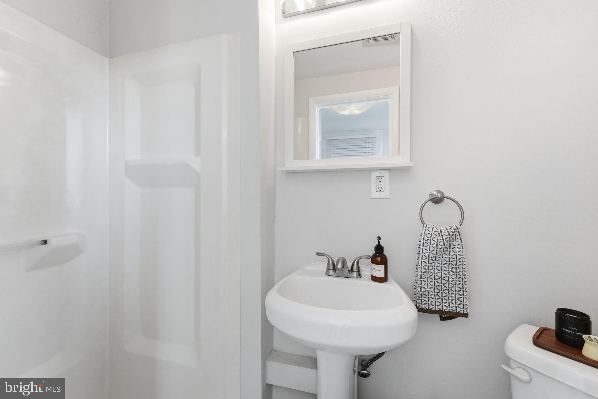2139 3rd Street Northeast Washington, DC 20002 - Photo 10 of 26 Gallery Image 10