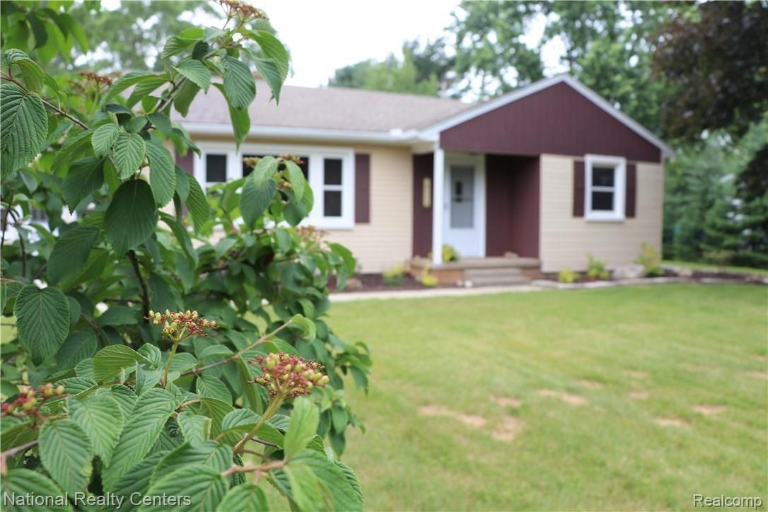 10889 Spencer Road Brighton, MI 48114 - Photo 51 of 70 IMG_6821.JPG