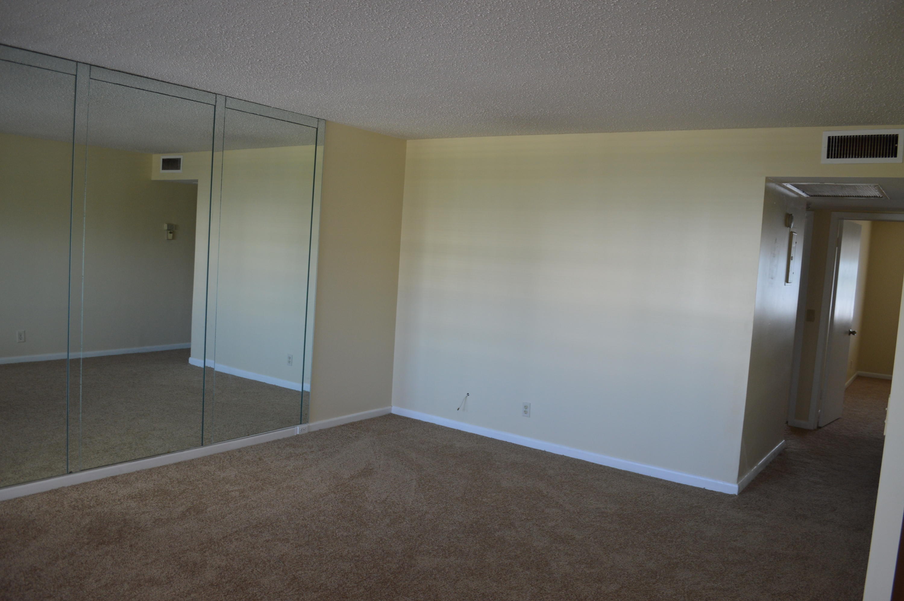 2033 Exeter, Unit 2033 Boca Raton, FL 33434 - Photo 10 of 36 DSC_0847