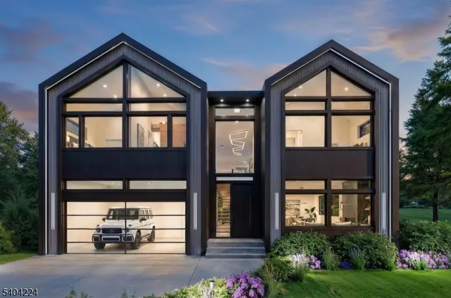 $2,190,000 | 95 Fellswood Drive, Livingston, NJ 07039