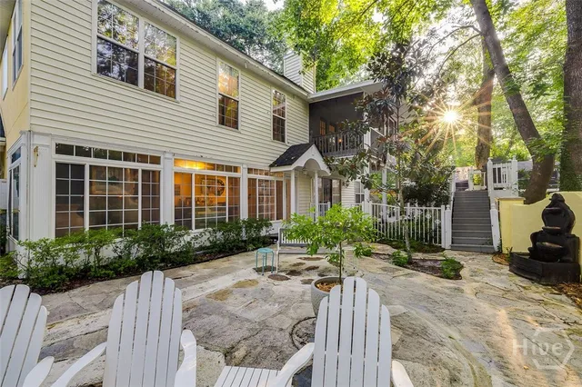 $995,000 | 6 Cedar View Court, Savannah, GA 31410