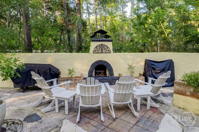 $995,000 | 6 Cedar View Court, Savannah, GA 31410