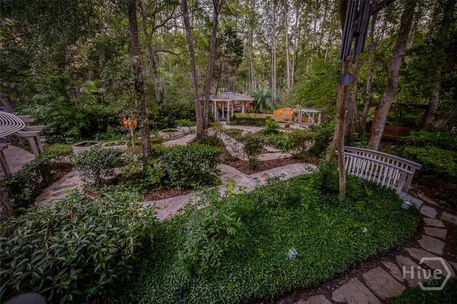 $995,000 | 6 Cedar View Court, Savannah, GA 31410