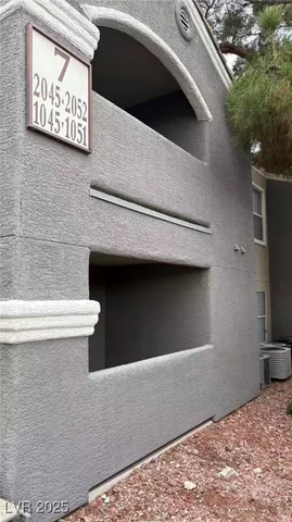 $1,145 | 5055 West Hacienda Avenue, Unit 2048, Las Vegas, NV 89118