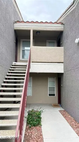 $1,145 | 5055 West Hacienda Avenue, Unit 2048, Las Vegas, NV 89118