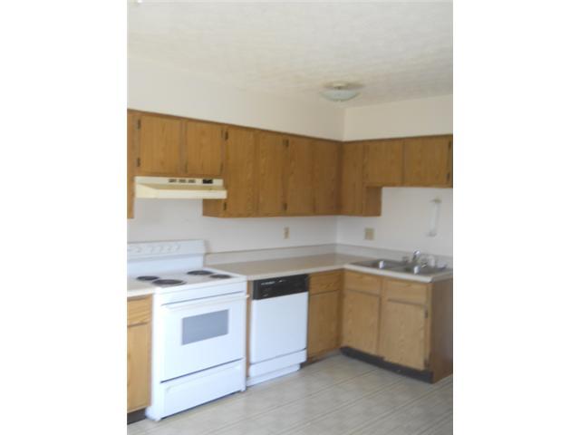 3911 Millstone Road, Unit 3913 Columbus, OH 43207 - Photo 3 of 12 Gallery Image 3