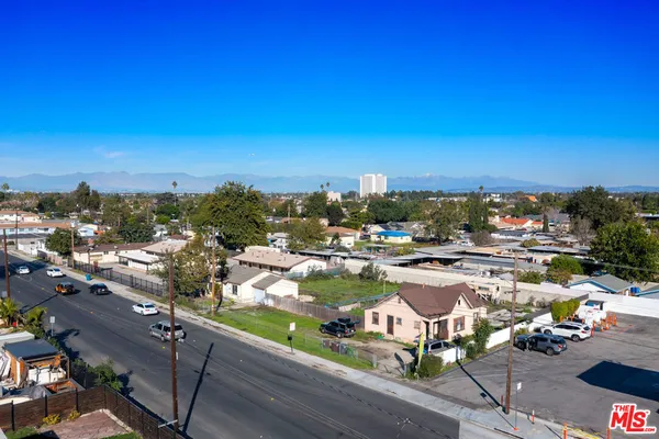 a view of a city