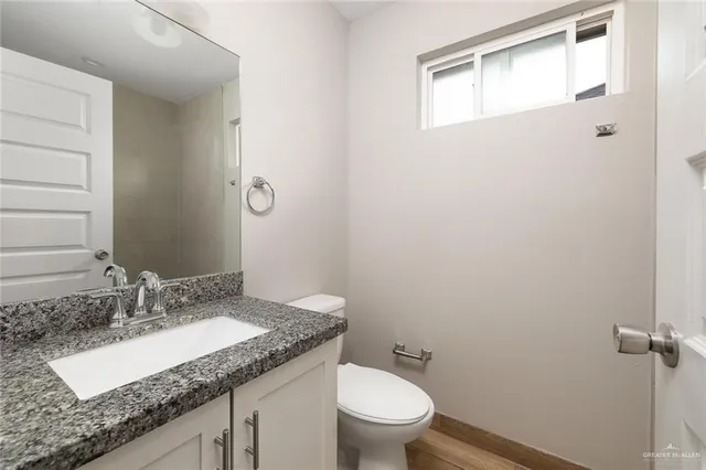 $900 | 826 South Missouri Street, Unit B, Alton, TX 78573