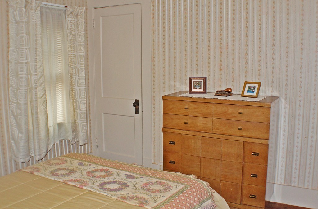 96 Switzer Avenue Springfield, MA 01109 - Photo 13 of 23 Gallery Image 13