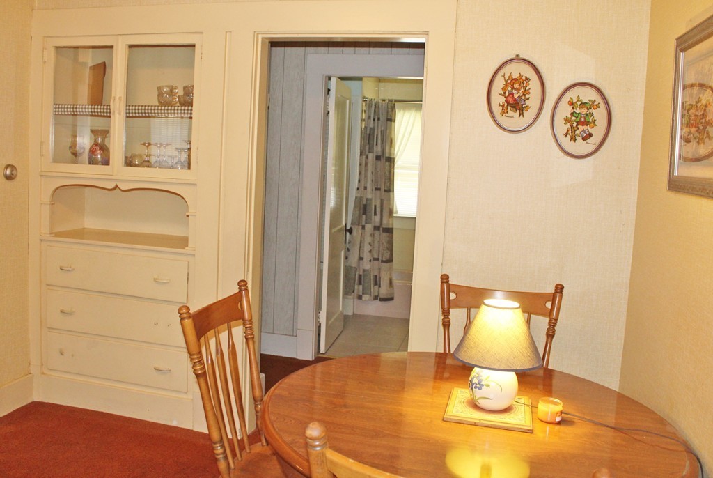 96 Switzer Avenue Springfield, MA 01109 - Photo 7 of 23 Gallery Image 7