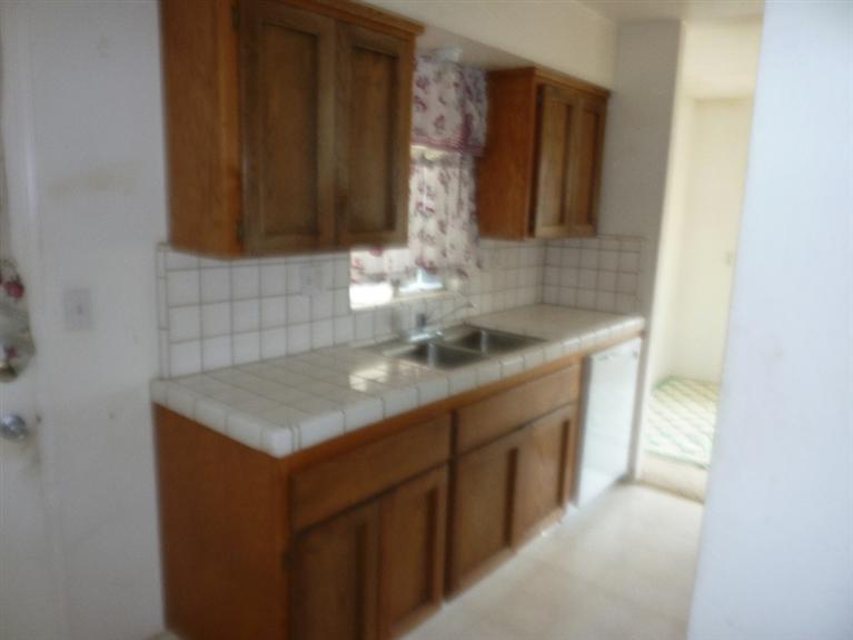 1300 West Olson Avenue, Unit 23 Reedley, CA 93654 - Photo 4 of 5 Gallery Image 4
