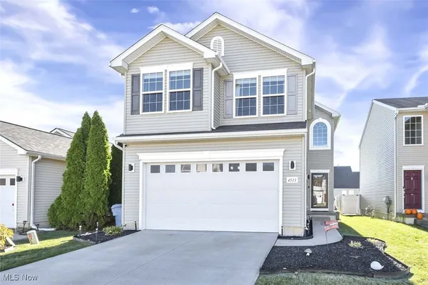 $369,900 | 4513 Vineyard Drive, Lorain, OH 44053