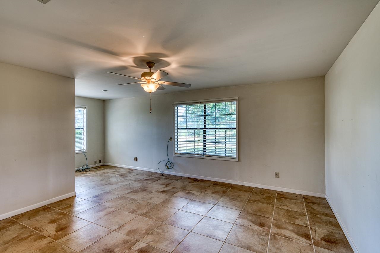 6552 Cr 403 Valley Spring Llano, TX 78643 - Photo 20 of 30 a view of an empty room with a window
