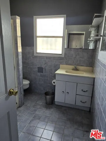 $1,749,000 | 143 South Highland Avenue, Los Angeles, CA 90036