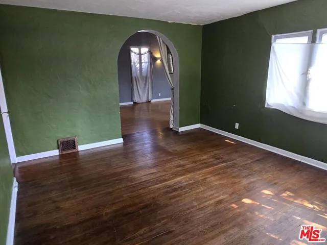 $1,749,000 | 143 South Highland Avenue, Los Angeles, CA 90036