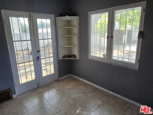 $1,749,000 | 143 South Highland Avenue, Los Angeles, CA 90036