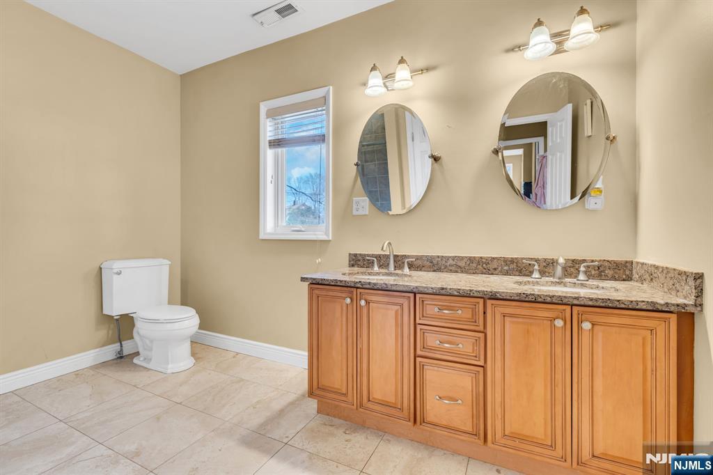 467 Summit Avenue Hackensack, NJ 07601 - Photo 27 of 50