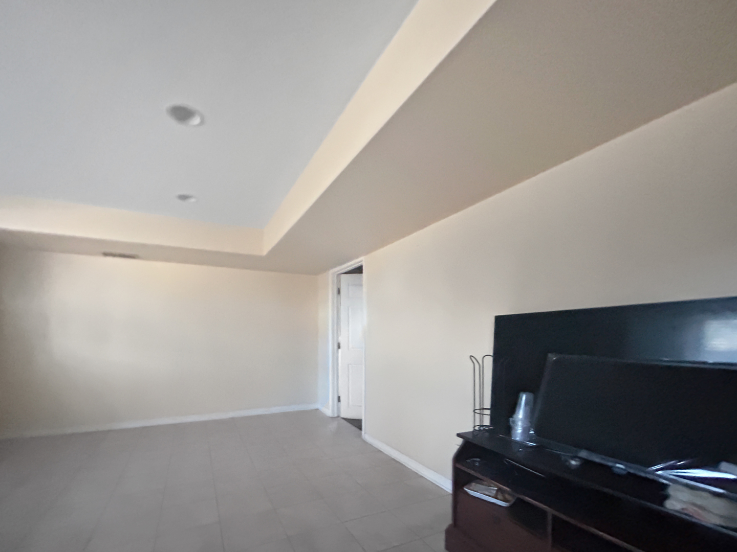 10 Adams Drive Addison, IL 60101 - Photo 5 of 11