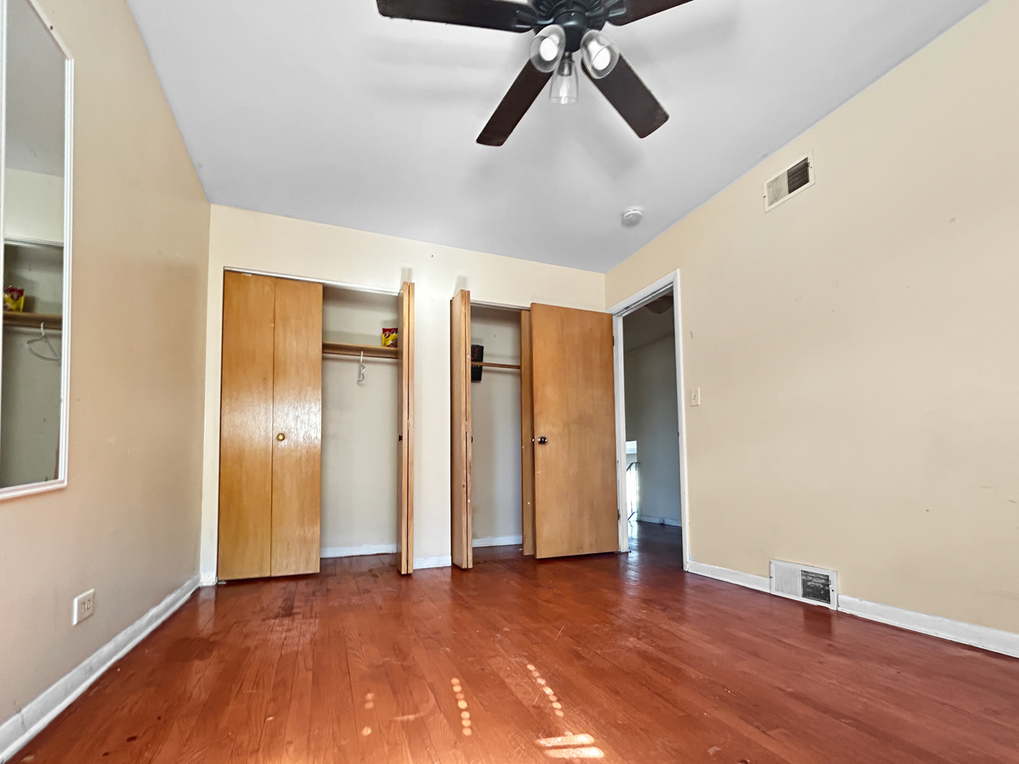 10 Adams Drive Addison, IL 60101 - Photo 7 of 11