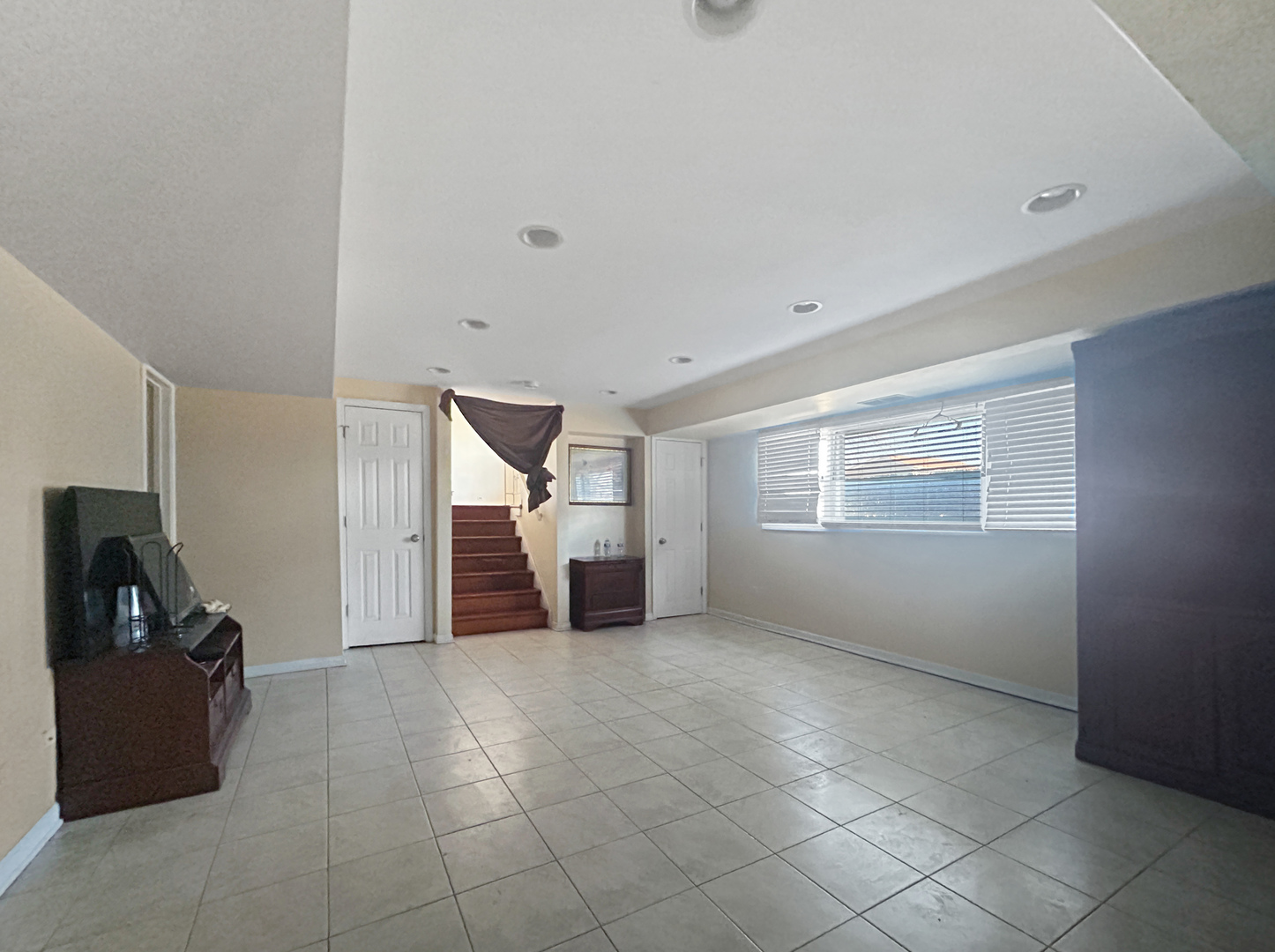 10 Adams Drive Addison, IL 60101 - Photo 9 of 11