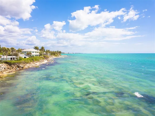 $1,995 | 3835 Almeria Avenue, Unit C1, Sarasota, FL 34239