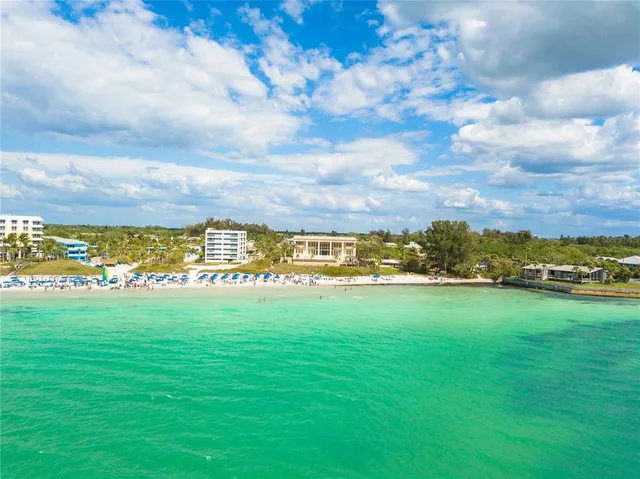 $2,200 | 3835 Almeria Avenue, Unit C1, Sarasota, FL 34239