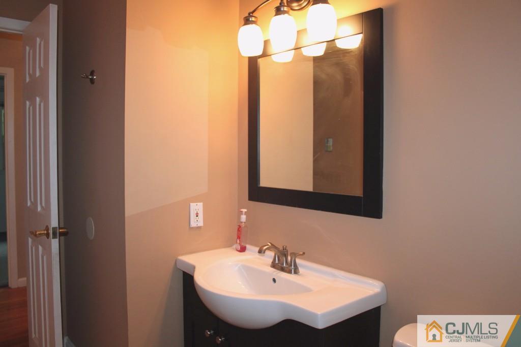 20 Kings Road East Brunswick, NJ 08816 - Photo 13 of 21 Gallery Image 13