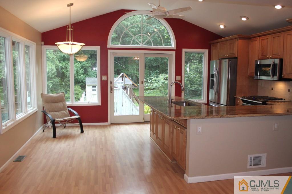 20 Kings Road East Brunswick, NJ 08816 - Photo 7 of 21 Gallery Image 7
