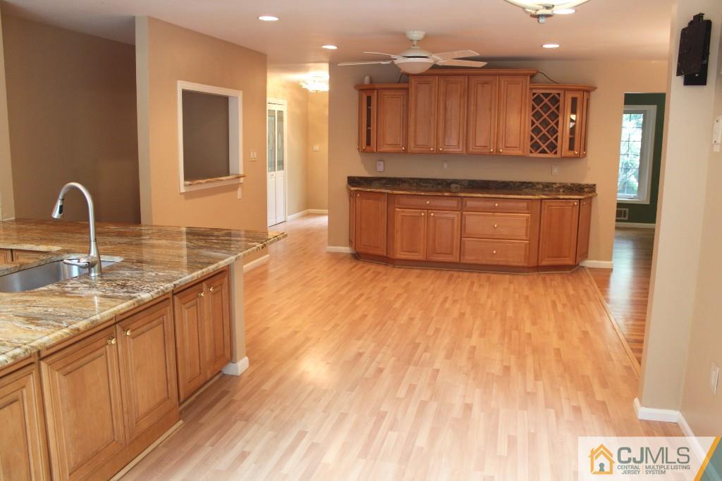 20 Kings Road East Brunswick, NJ 08816 - Photo 10 of 21 Gallery Image 10