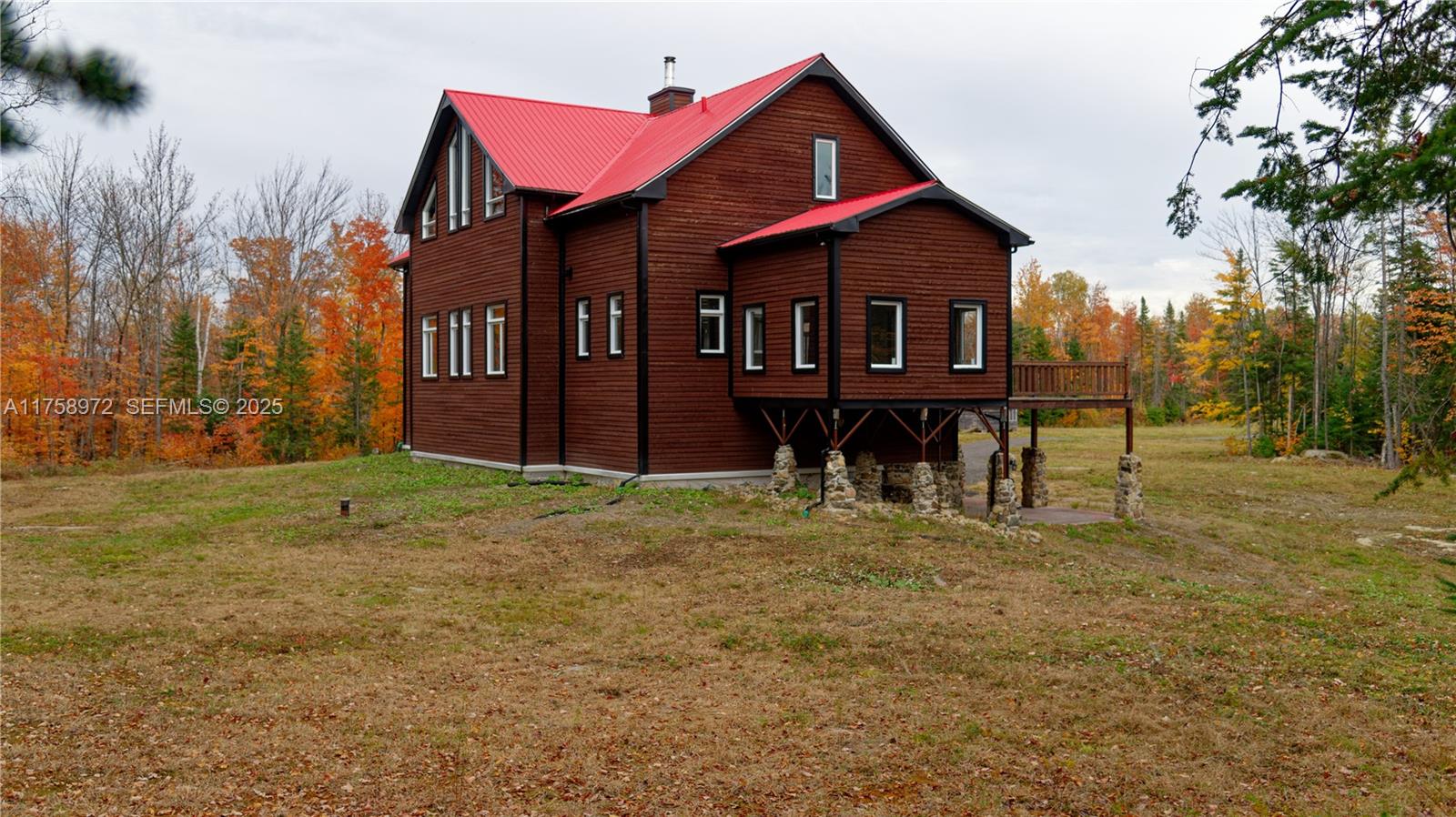 1150 10e Rang undefined, QC J0K 1Z0 - Photo 33 of 42 a front view of a house with a yard and garage