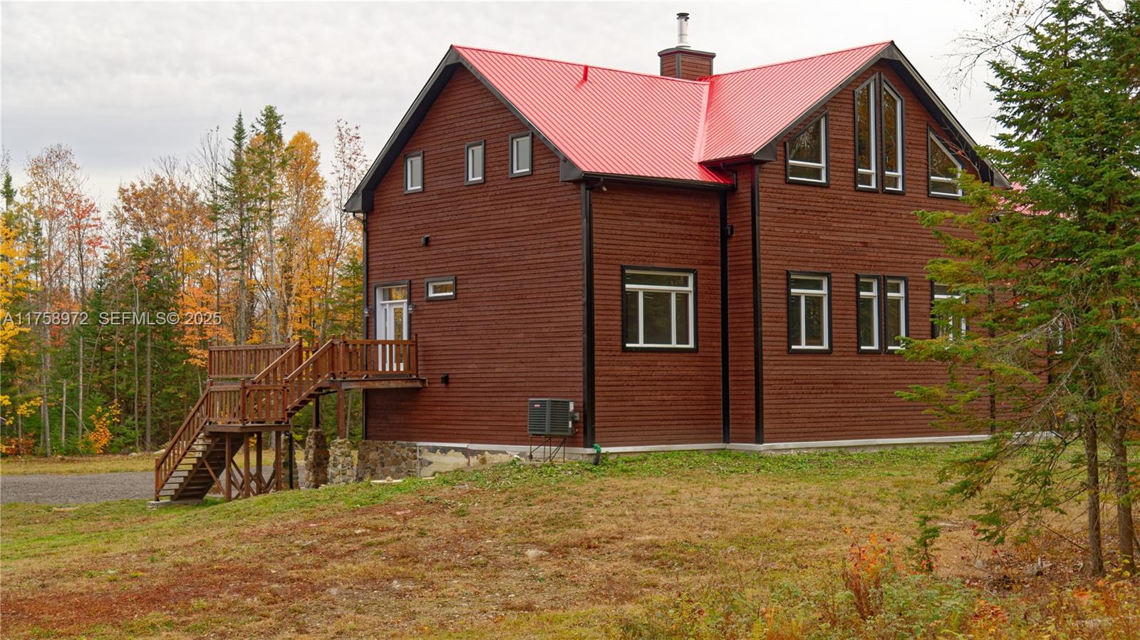 1150 10e Rang undefined, QC J0K 1Z0 - Photo 38 of 42 a front view of a house with a yard