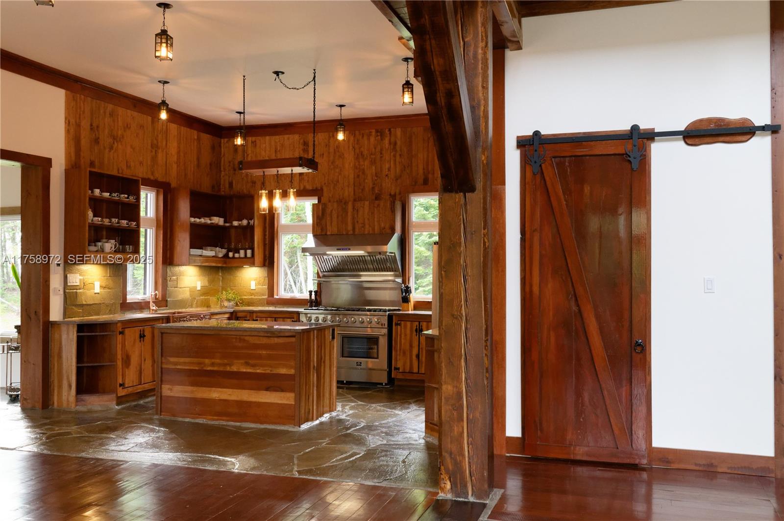 1150 10e Rang undefined, QC J0K 1Z0 - Photo 8 of 42 a kitchen with stainless steel appliances granite countertop a refrigerator and a stove