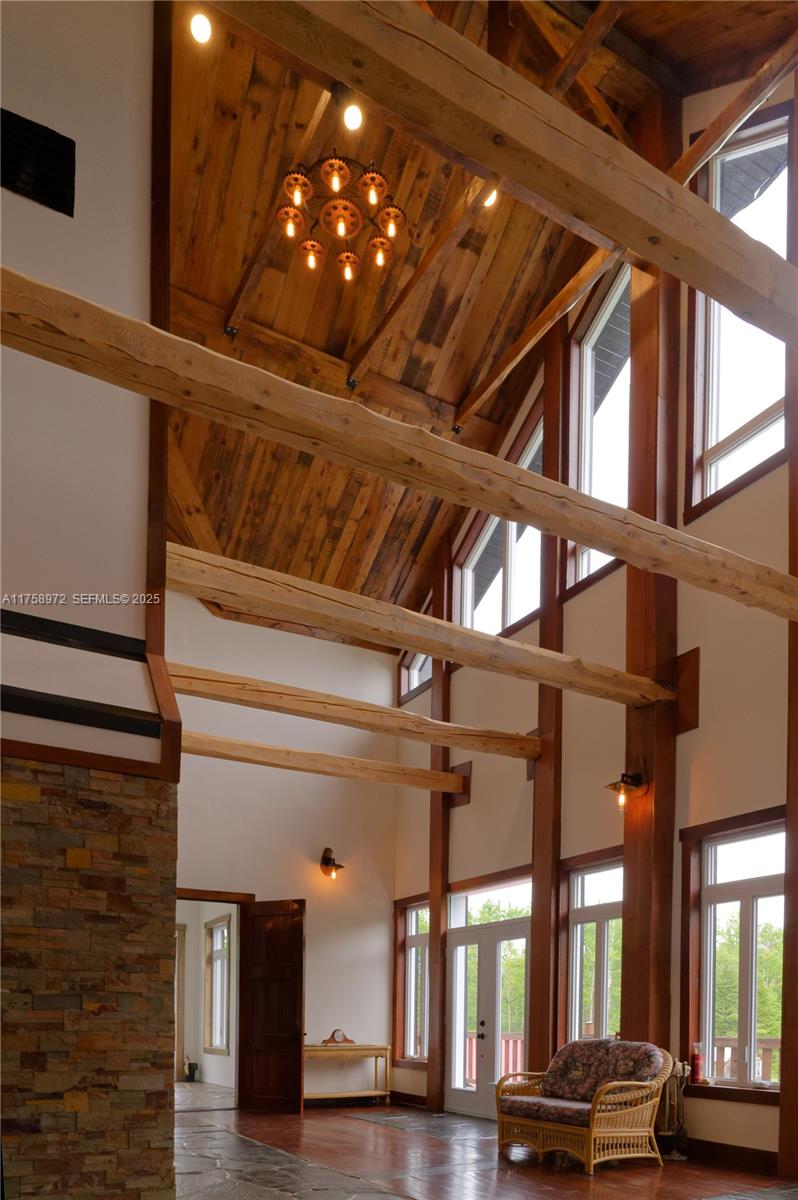 1150 10e Rang undefined, QC J0K 1Z0 - Photo 10 of 42 a view of an entryway