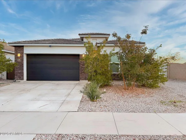 $2,095 | 15661 West Smoketree Drive, Surprise, AZ 85387