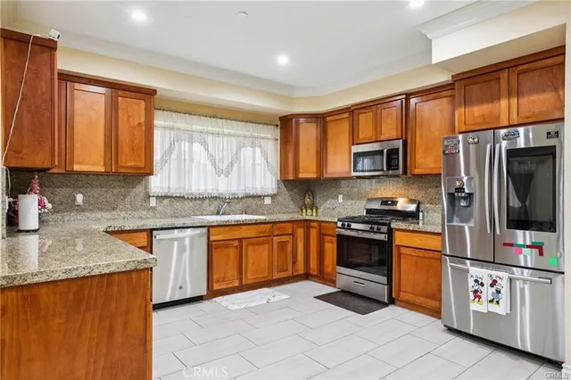 $757,000 | 204 East 121st Street, Los Angeles, CA 90061